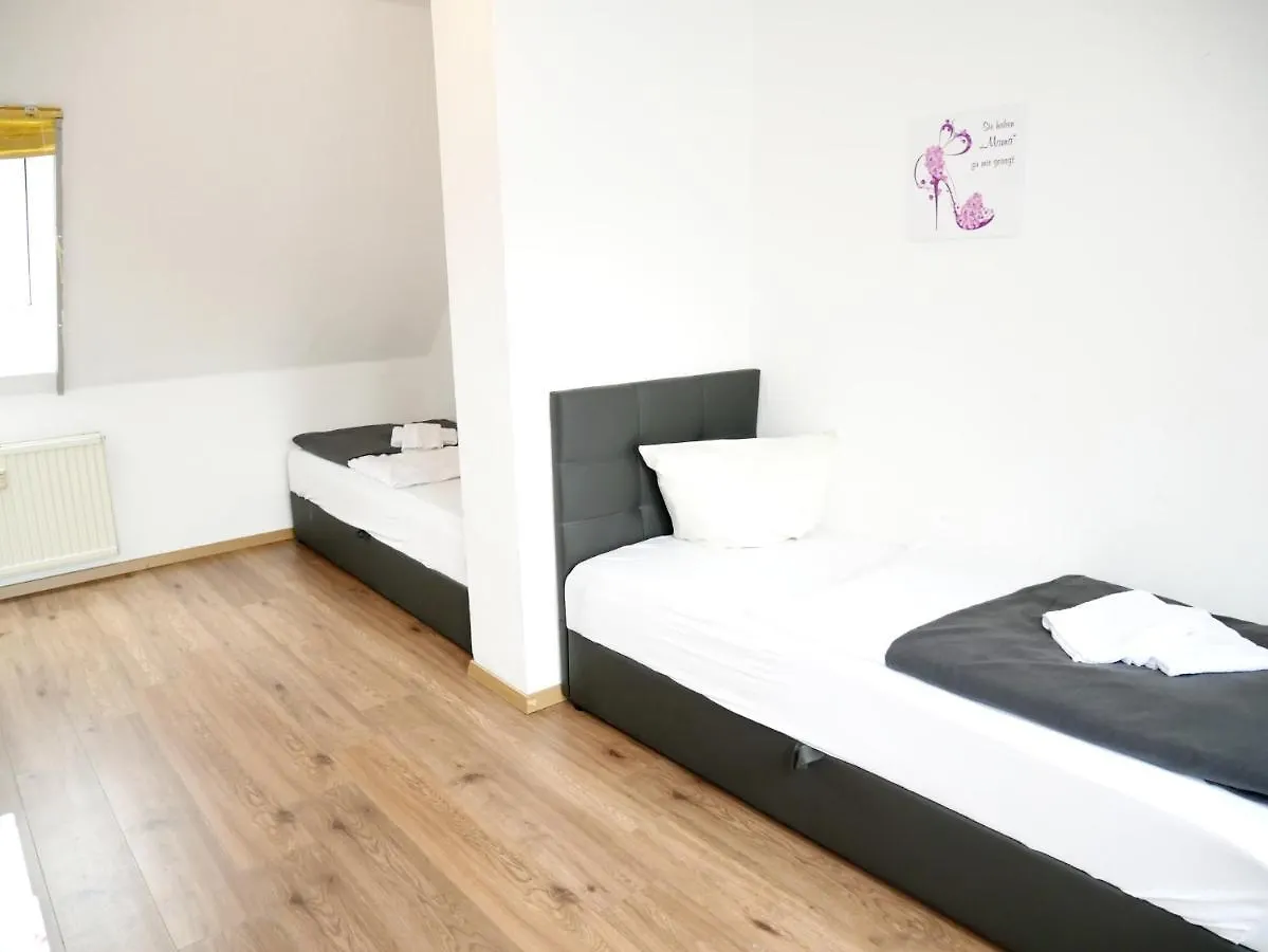 Sunnyhome Monteurwohnungen Und Apartments Nahe Regensburg Nittendorf 0*,